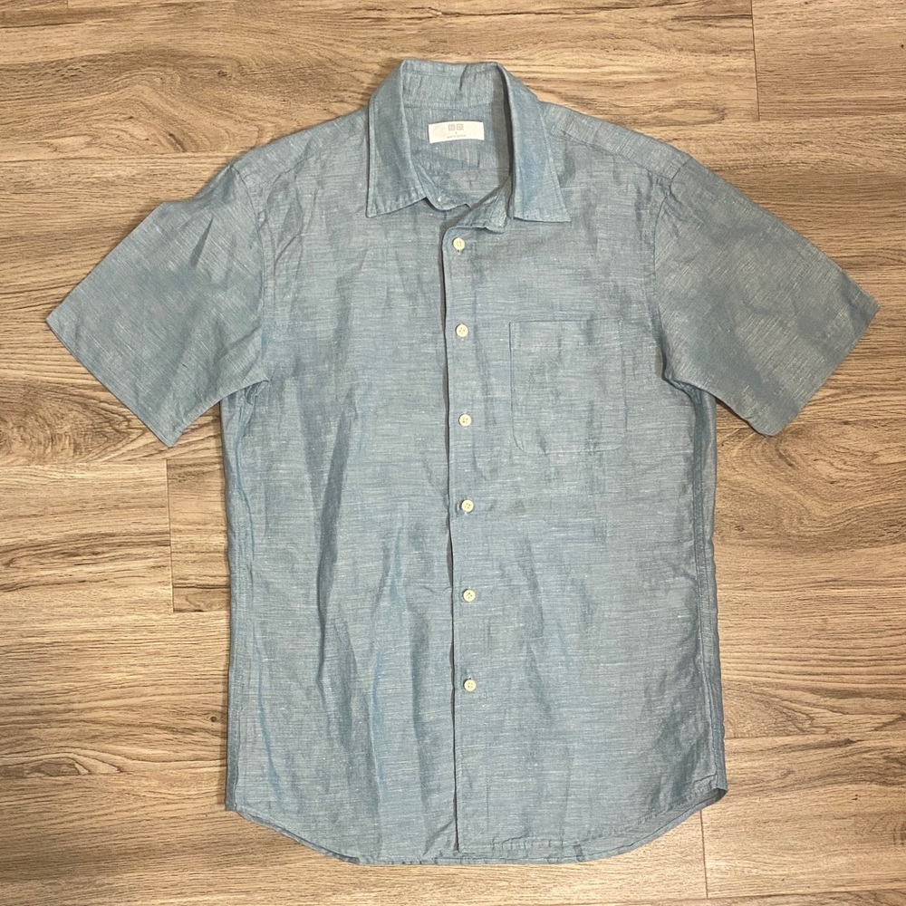 Uniqlo Casual Blue Button Down Shirt